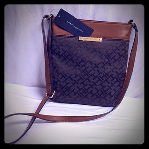 Tommy Hilfiger Crossbody- BRAND NEW!